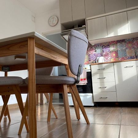 Apartamento Centrico, Moderno Y Tranquilo Caleta Olivia Ngoại thất bức ảnh